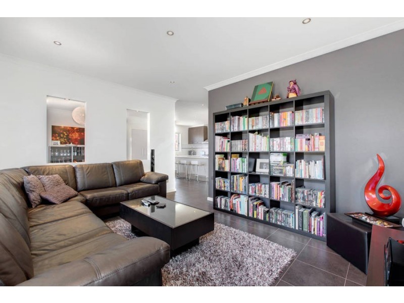 7 Arjun Avenue, Melton West VIC 3337