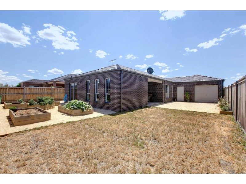 7 Arjun Avenue, Melton West VIC 3337