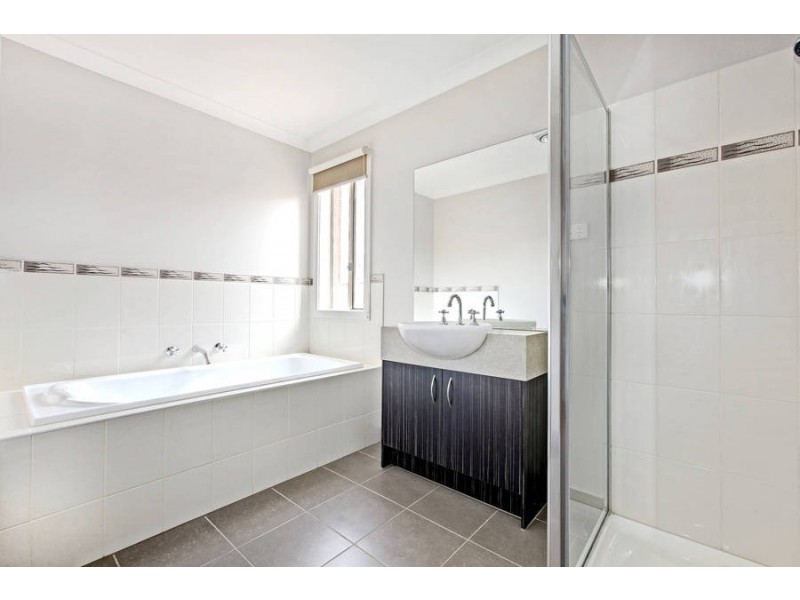 188 Clarkes Road, Brookfield VIC 3338