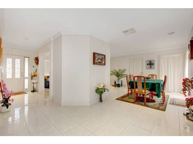 29 McBurnie Drive, Kurunjang VIC 3337