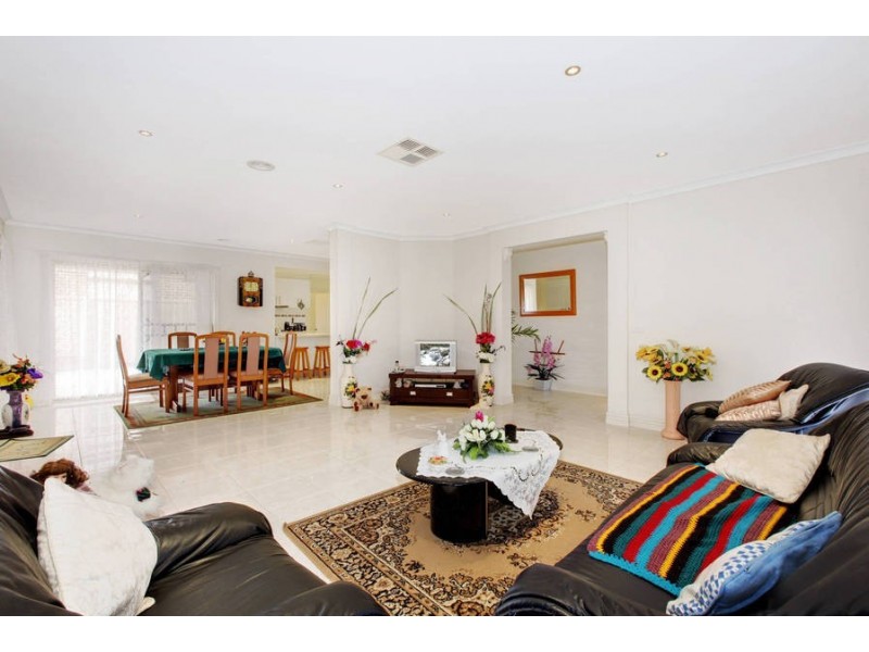 29 McBurnie Drive, Kurunjang VIC 3337