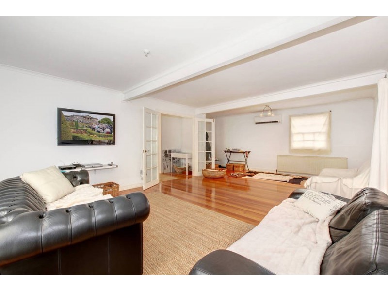 2  Galilee Boulevard, Melton West VIC 3337