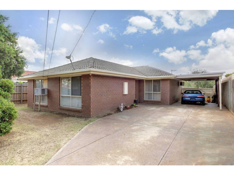 35 Bridge Road, Melton South VIC 3338