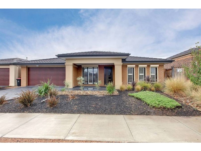 30 Parris Avenue, Melton West VIC 3337