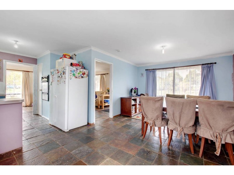 29 Walsingham Crescent, Kurunjang VIC 3337