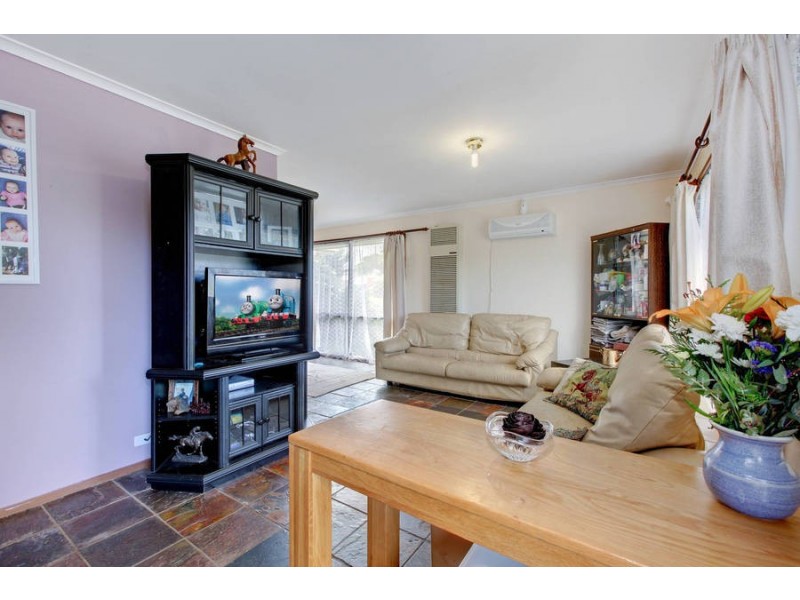 29 Walsingham Crescent, Kurunjang VIC 3337