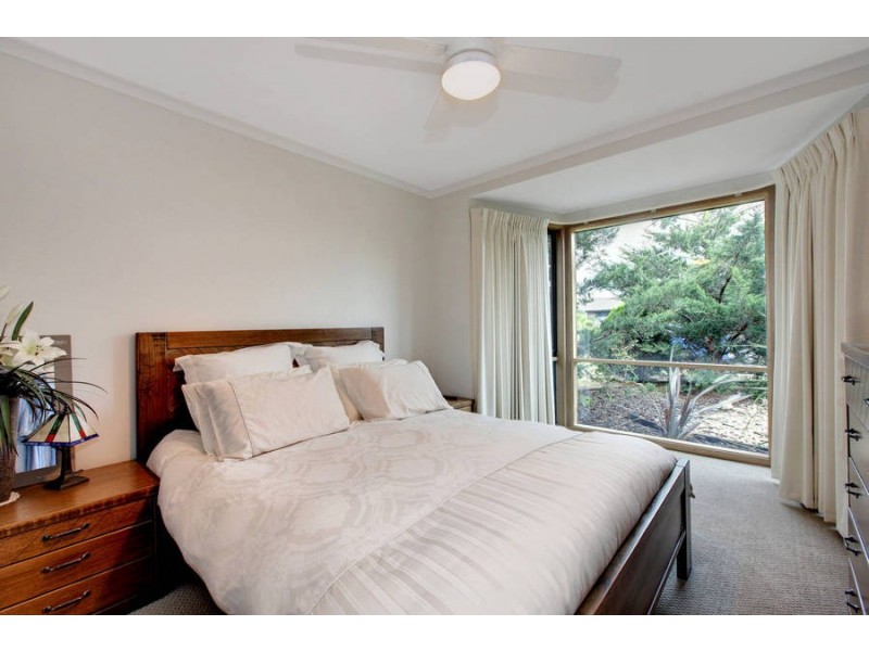 4 Cheviot Court, Melton West VIC 3337