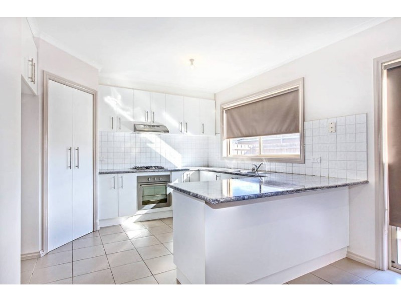 43 Christina Crescent, Kurunjang VIC 3337