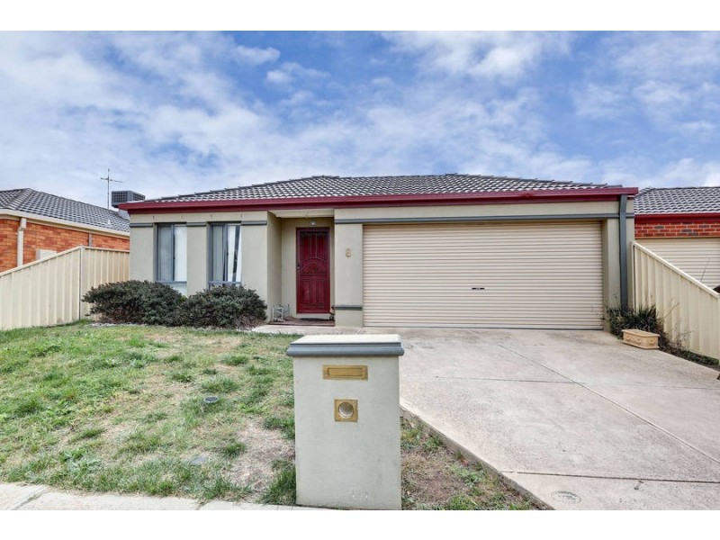 8 Featherhead Way, Melton West VIC 3337