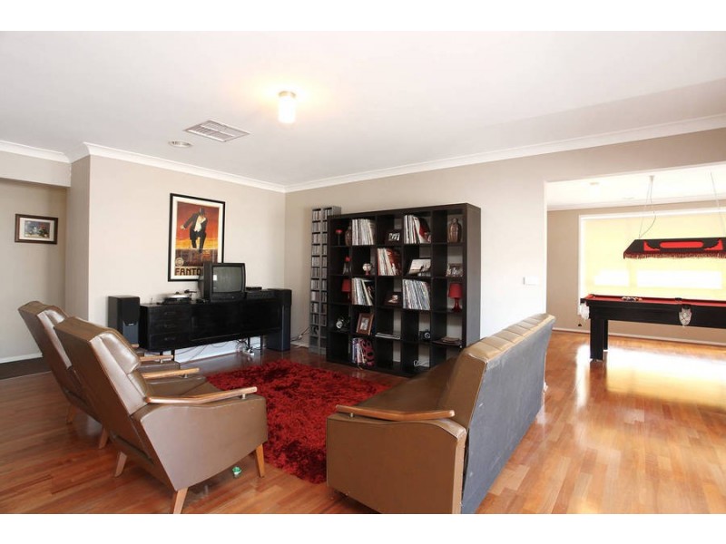 82 Black Knight Way, Kurunjang VIC 3337