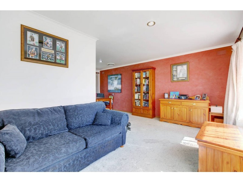 1 Manning Avenue, Kurunjang VIC 3337