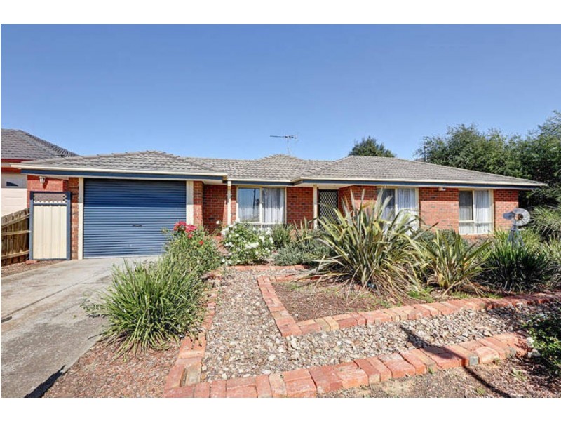 305 Centenary Avenue, Melton West VIC 3337