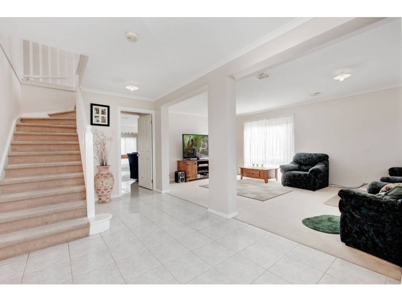 17 Meadow Glen Drive, Melton West VIC 3337