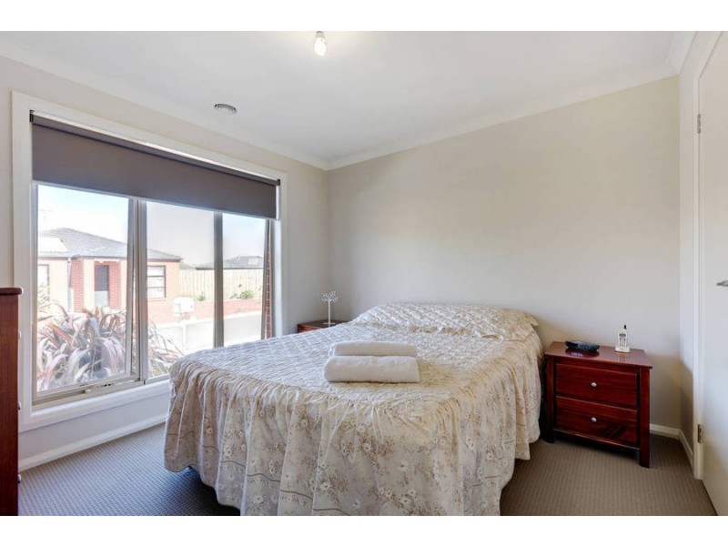 14/20-22 Roslyn Park Terrace, Melton West VIC 3337