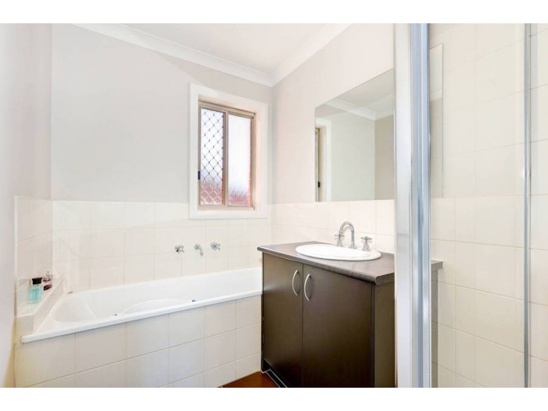 14/20-22 Roslyn Park Terrace, Melton West VIC 3337