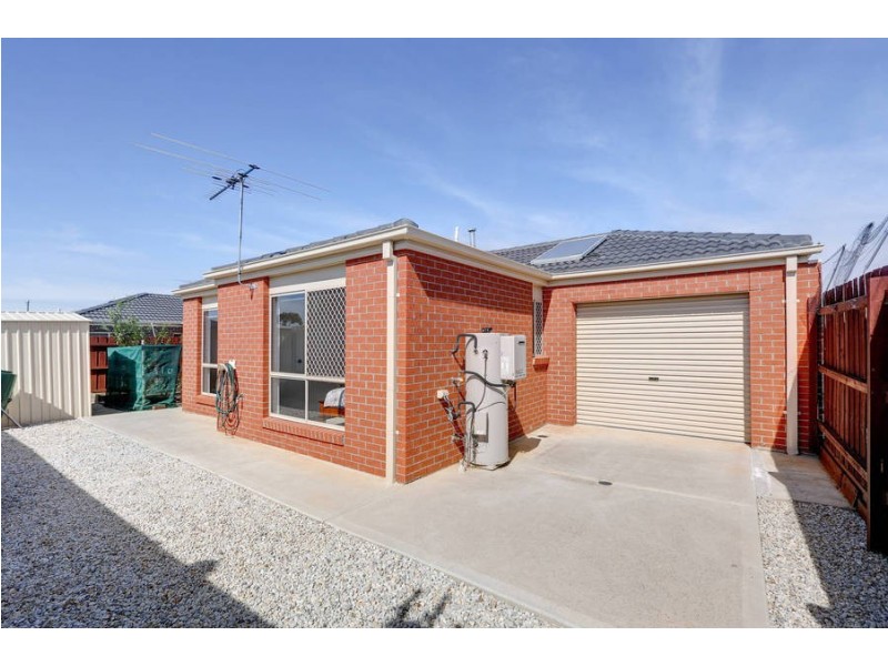 14/20-22 Roslyn Park Terrace, Melton West VIC 3337