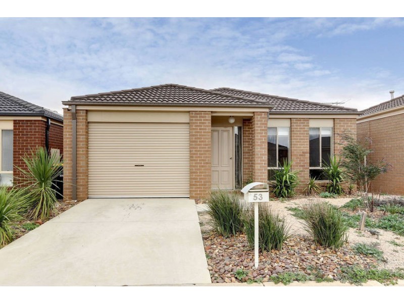 53 Peter Pan Crescent, Kurunjang VIC 3337
