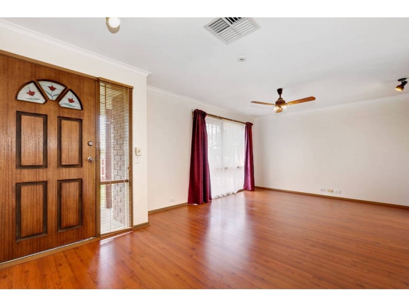 4 Walsingham Crescent, Kurunjang VIC 3337