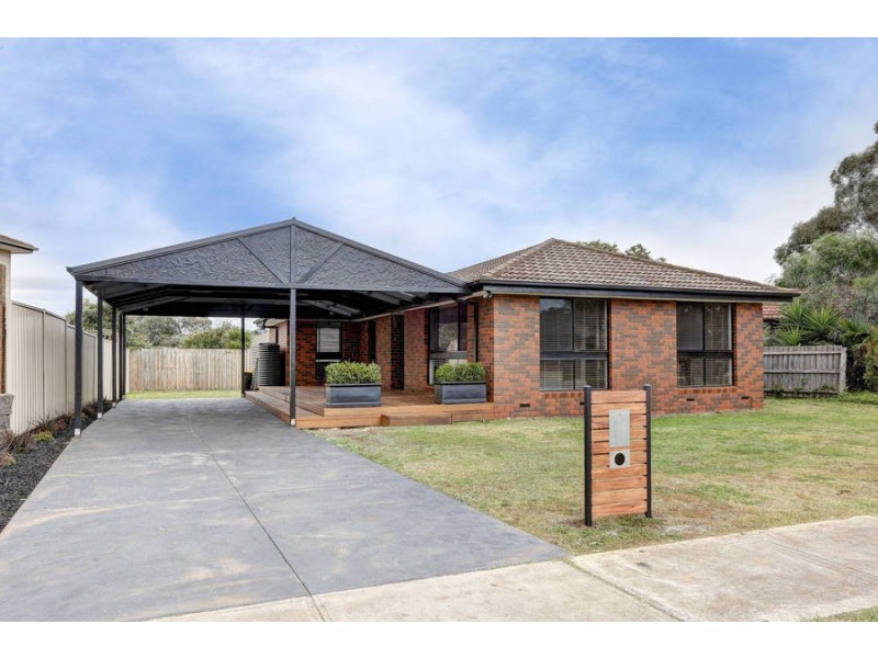4 Churchill Way, Melton West VIC 3337