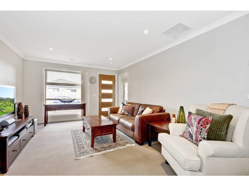 20/20-22 Roslyn Park Drive, Melton West VIC 3337