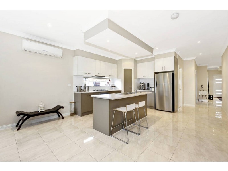 18 Thornhill Street, Melton West VIC 3337