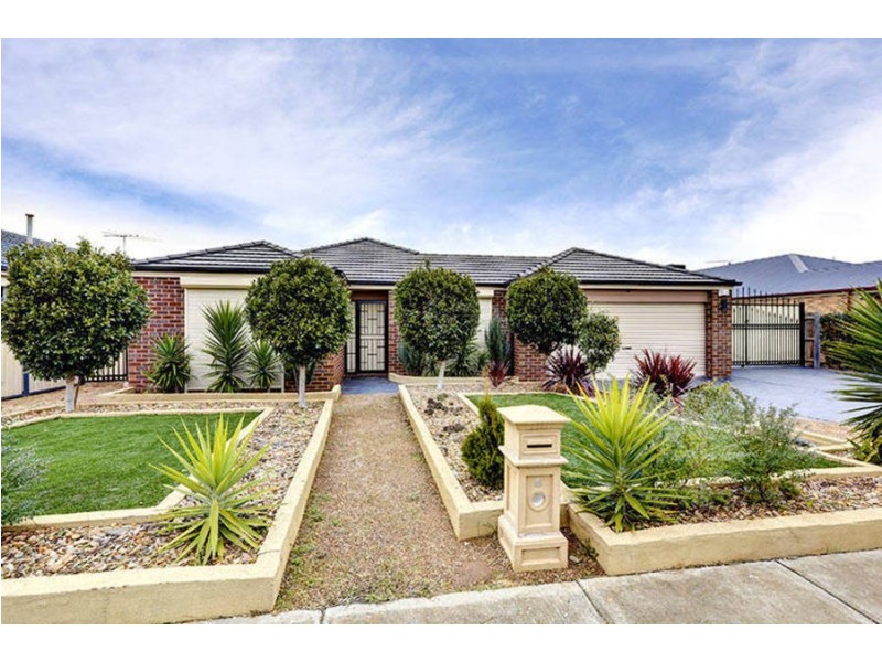 8 Davies Avenue, Brookfield VIC 3338