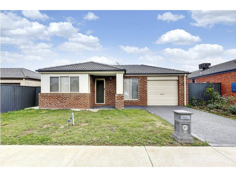 49 Lakewood Boulevard, Melton VIC 3337