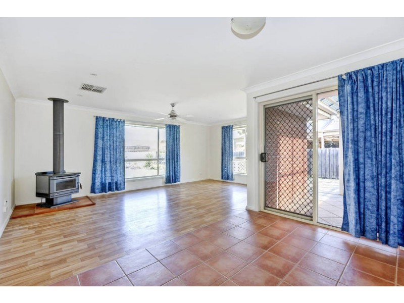 287 Centenary Avenue, Melton West VIC 3337