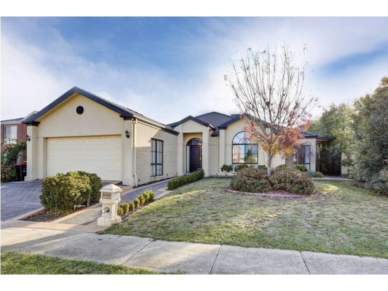 11 Park Lane, Melton West VIC 3337