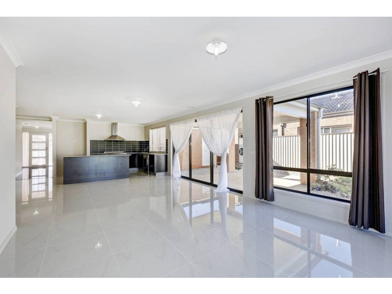 28 McBurnie Drive, Kurunjang VIC 3337