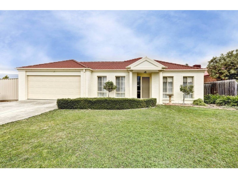 3 McIvor Court, Melton West VIC 3337