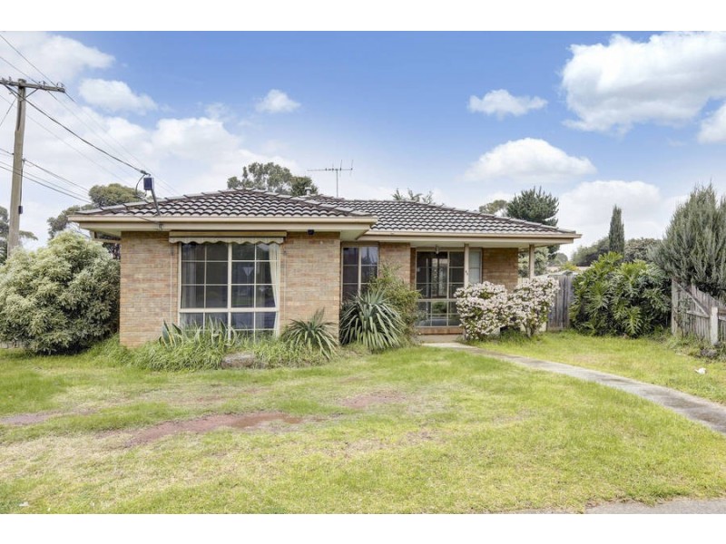 25 Wilson Road, Melton South VIC 3338