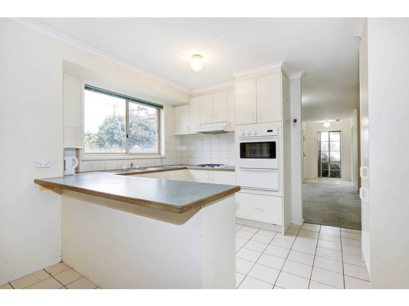 25 Wilson Road, Melton South VIC 3338