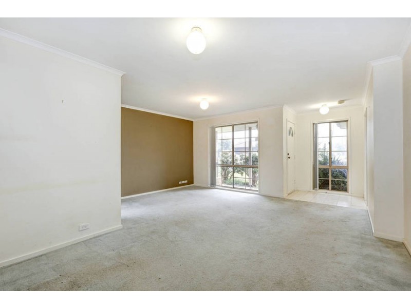 25 Wilson Road, Melton South VIC 3338