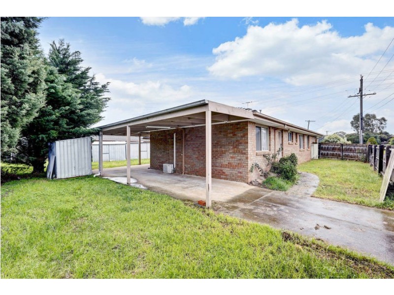 25 Wilson Road, Melton South VIC 3338