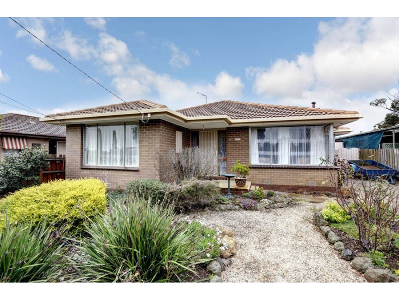 15 Brixton Place, Melton VIC 3337