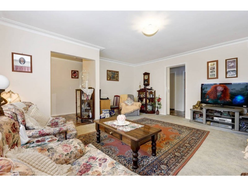 15 Brixton Place, Melton VIC 3337