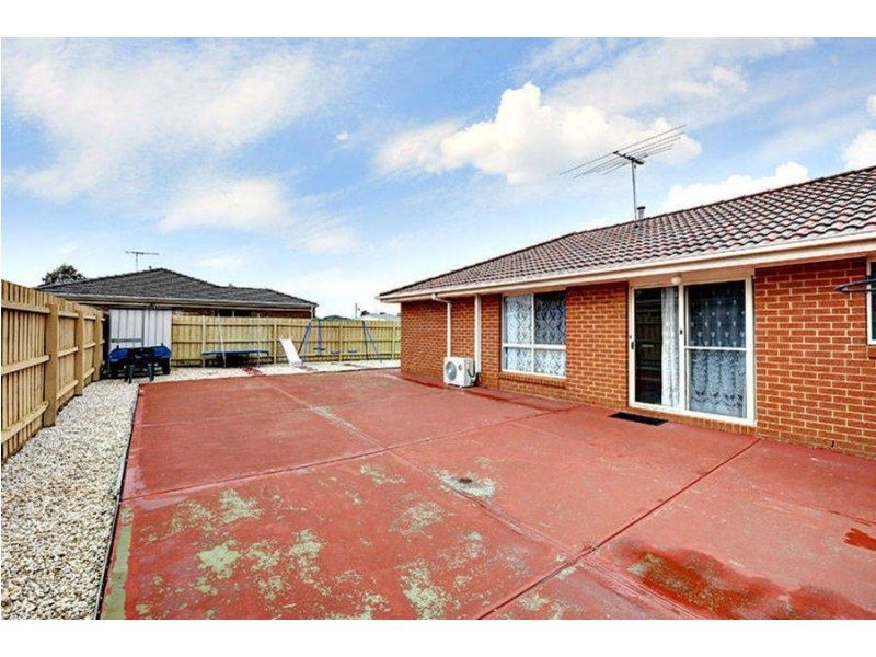 8 Thomasz Place, Kurunjang VIC 3337