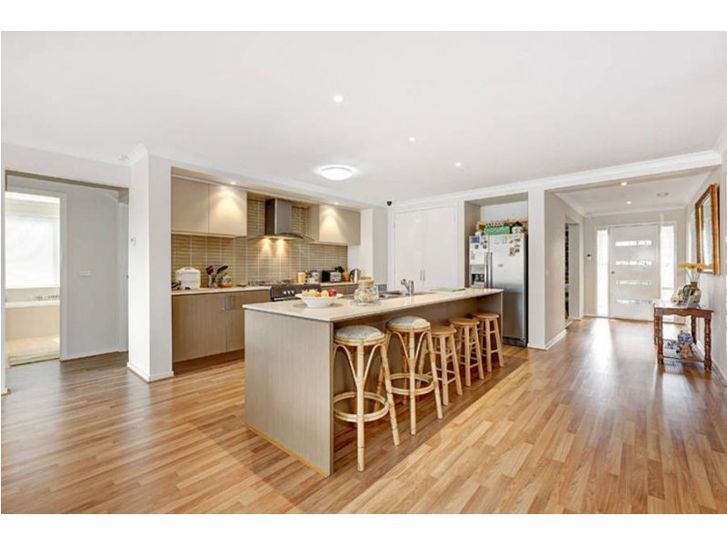 71 Bangalay Drive, Brookfield VIC 3338