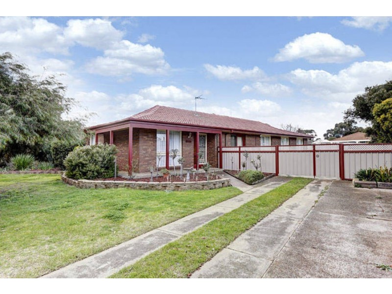 21 McKinnon Court, Melton West VIC 3337