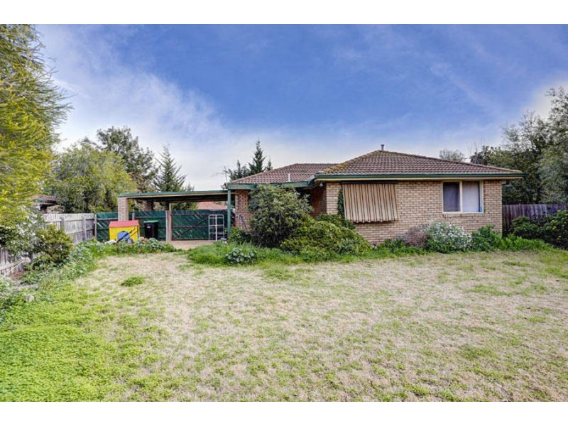 81 James Cook Drive, Melton West VIC 3337