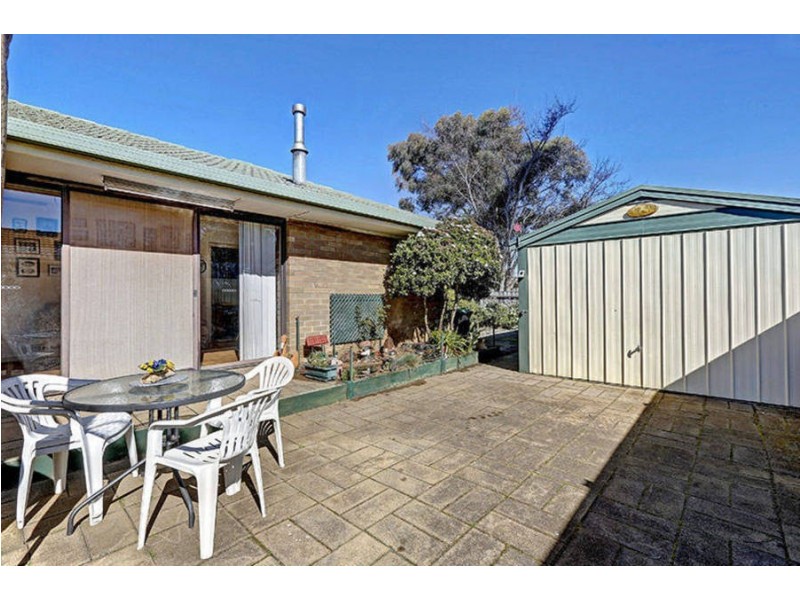 9 Waratah Street, Melton South VIC 3338