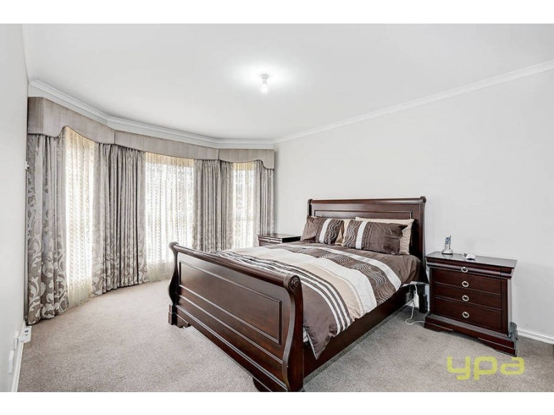 15 Sugarberry Rise, Melton West VIC 3337