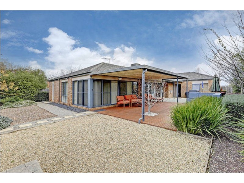 68 Westlake Drive, Melton West VIC 3337