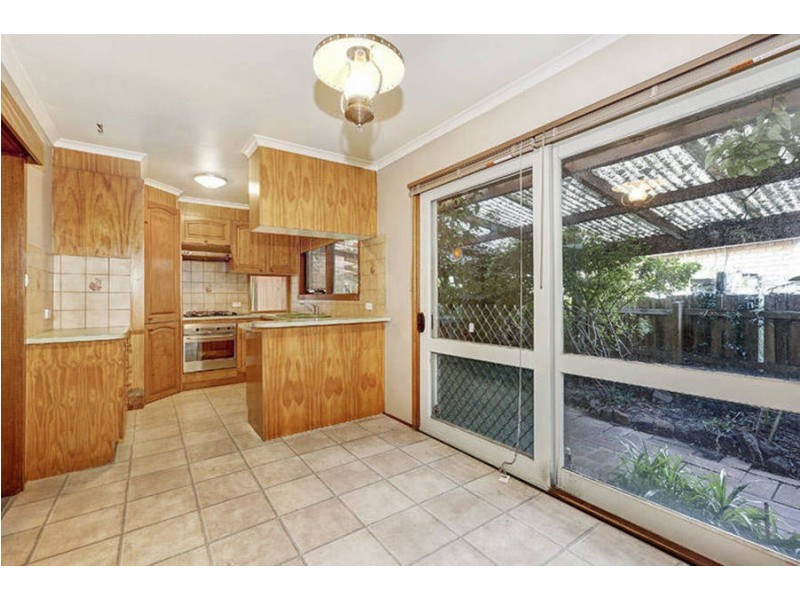 12 Lawson Road, Melton South VIC 3338