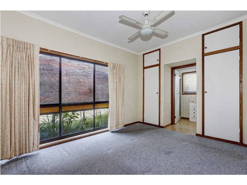 12 Lawson Road, Melton South VIC 3338