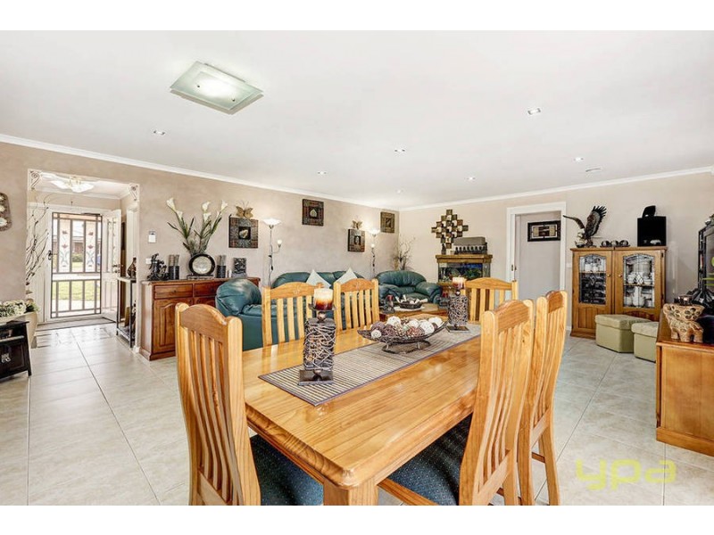 4 McBurnie Drive, Kurunjang VIC 3337