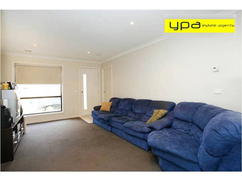 34/20-22 Roslyn Park Terrace, Melton West VIC 3337