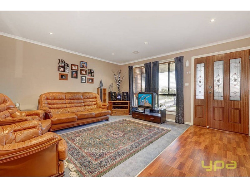 20 Peter Pan Crescent, Kurunjang VIC 3337