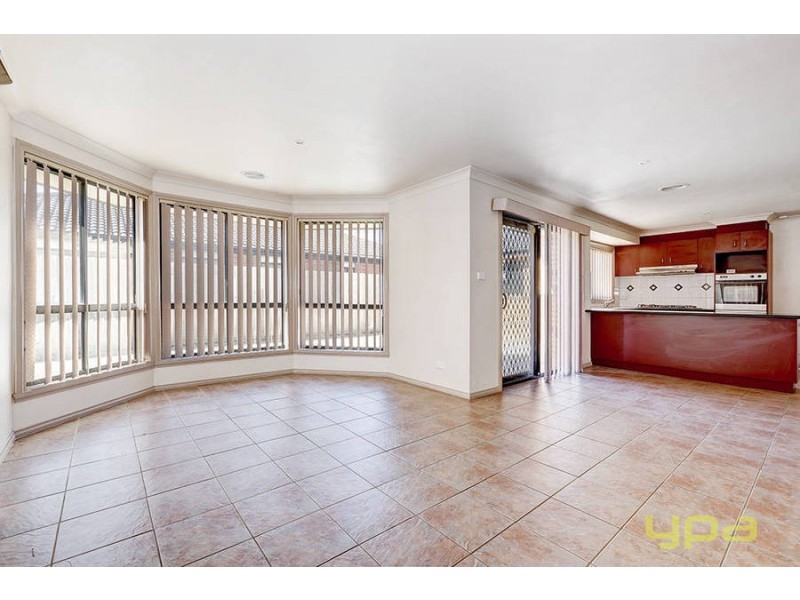 13 Ridgeway, Melton West VIC 3337